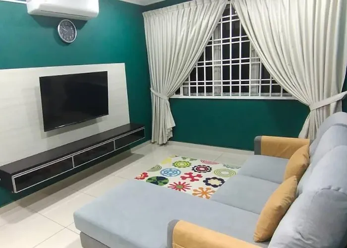 Sri Putra Homestay - Malay Only