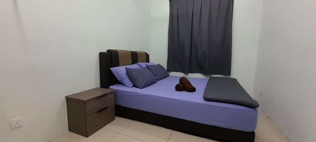 Sri Putra - Malay Only Apartment